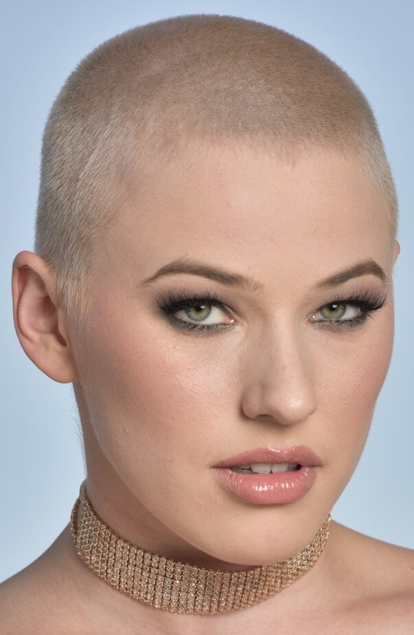 фото Райли Никсон