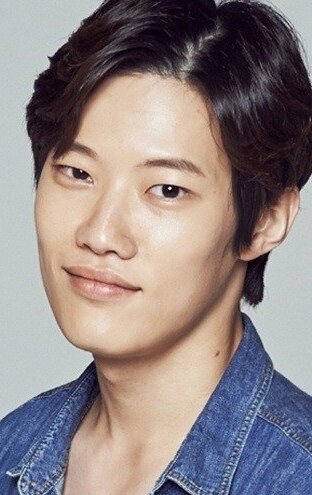 фото Щин Джу-хван