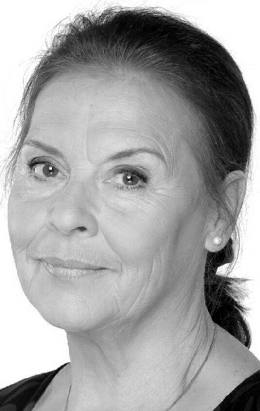 фото Урсула Каруссайт