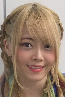 фото Маю Иватани