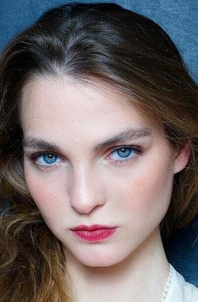 фото Адель Симфаль