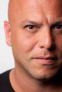 фото Джон Делгадо