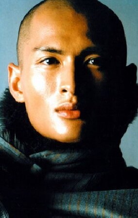 фото Санти Сударос