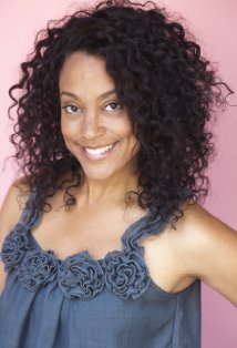 фото Джанелл Инез