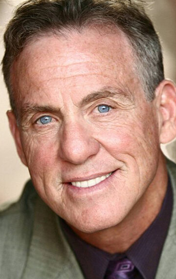 фото Allen Perada