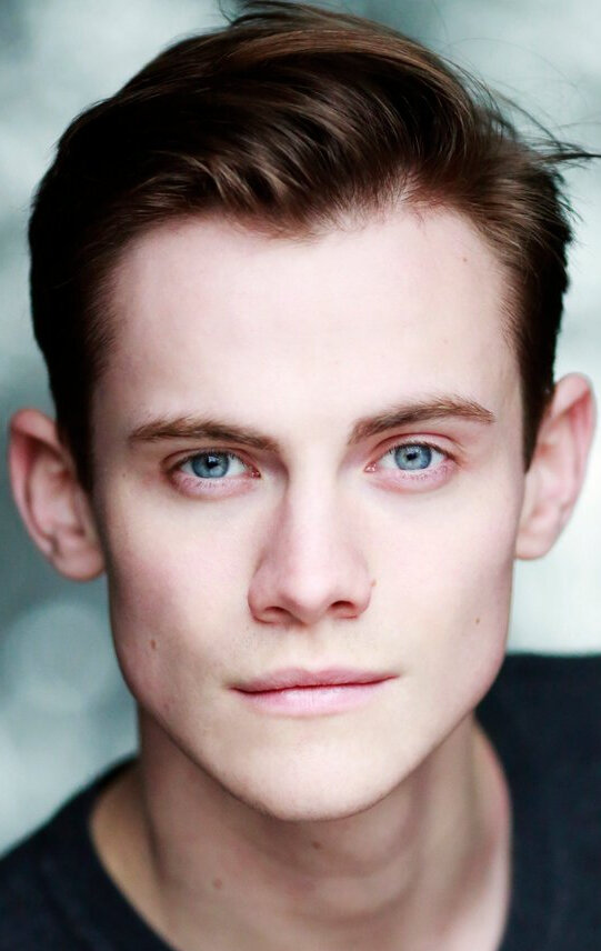 фото Кассиан Билтон