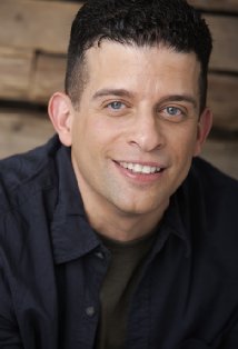 фото Клатанн Томас