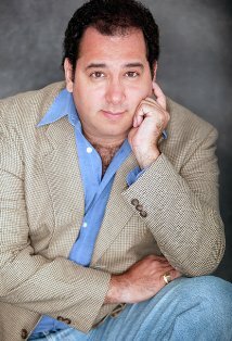 фото Sascha Saballett