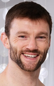 фото Dennis West