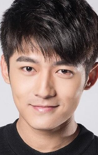 фото Тун Мэнши