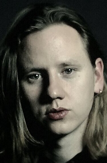 фото Джейк Элден-Фалконер