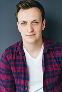 фото Cameron Laurie