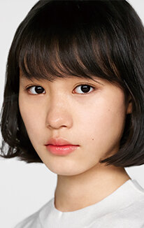 фото Сара Минами