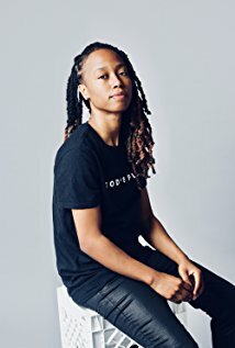 фото Элея Кристен