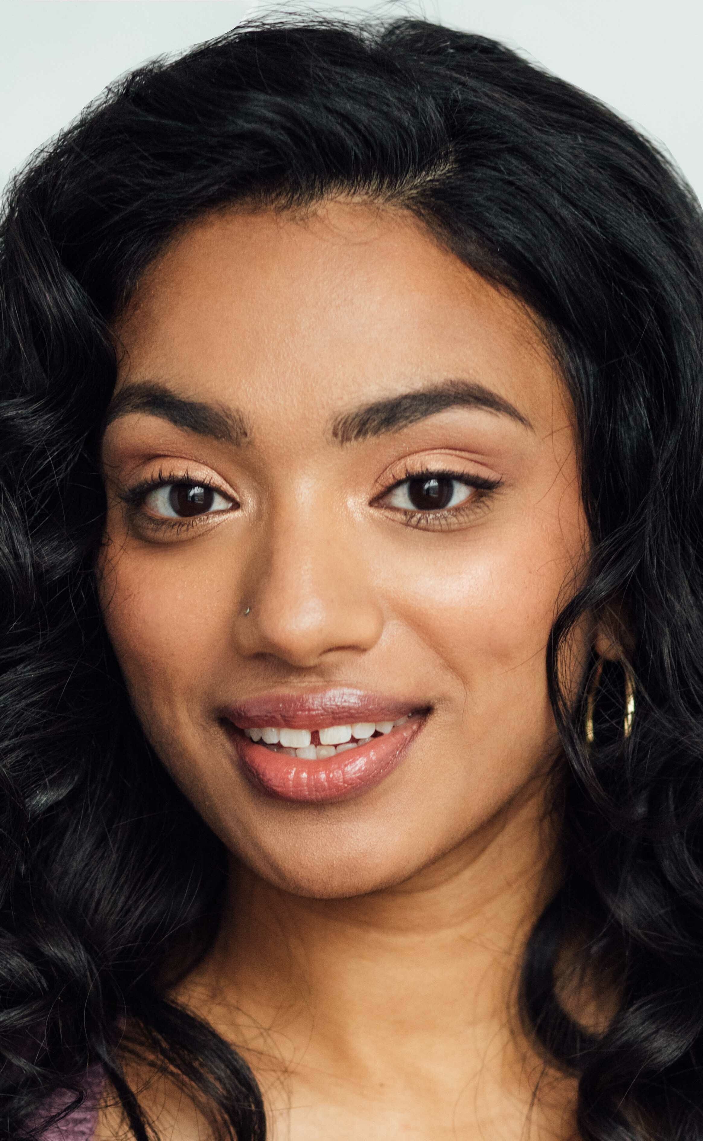 фото Надин Бхабха