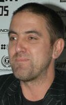 фото Лоуренс Данмор