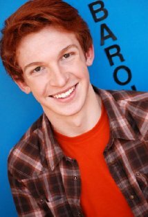 фото Харрисон Бикер