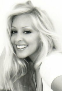 фото Леа Джеймс