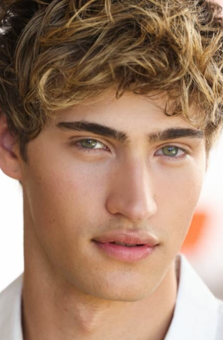 фото Харрисон Коун