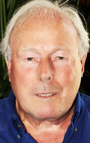 фото Джон Глен