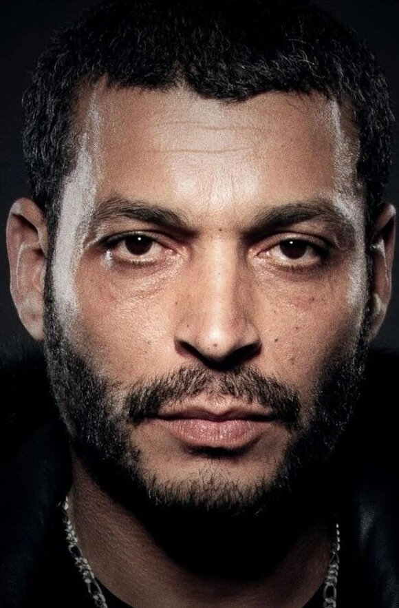 фото Адель Беншериф