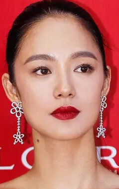 фото Чжоу Юнь