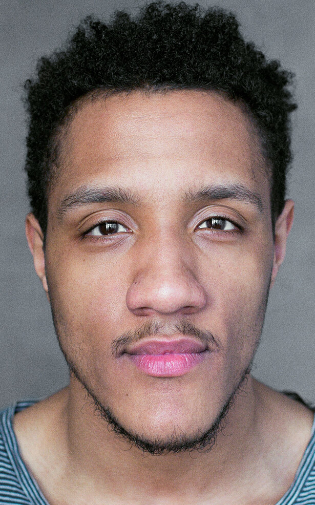 фото Джаз Хатчинс