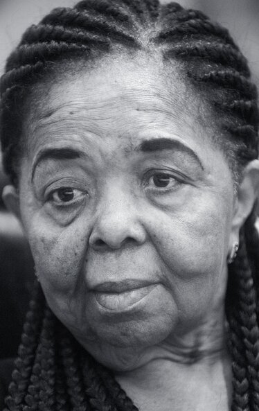 фото Сезария Эвора