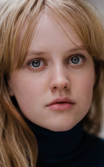 фото Маркелла Кавена