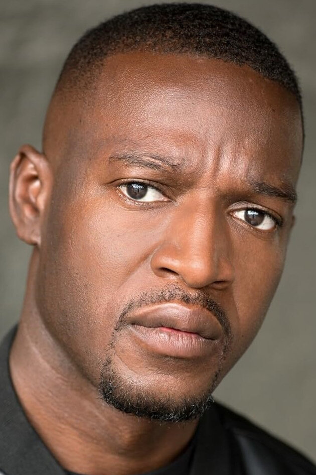 фото Стивен Адеколу