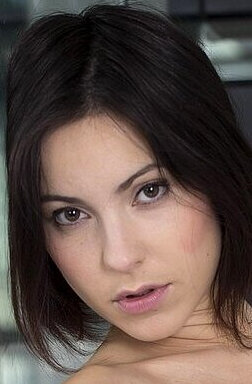 фото Ines Lenvin