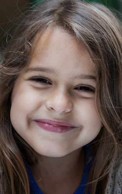 фото Миа-Софи Бастин