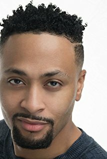 фото Lutfy Mandhiry Jr.