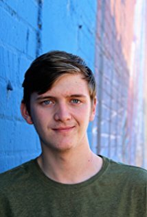 фото Addison Calvin