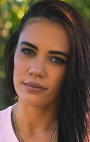 фото Шакира Тана