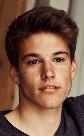 фото Özgür Daniel Foster