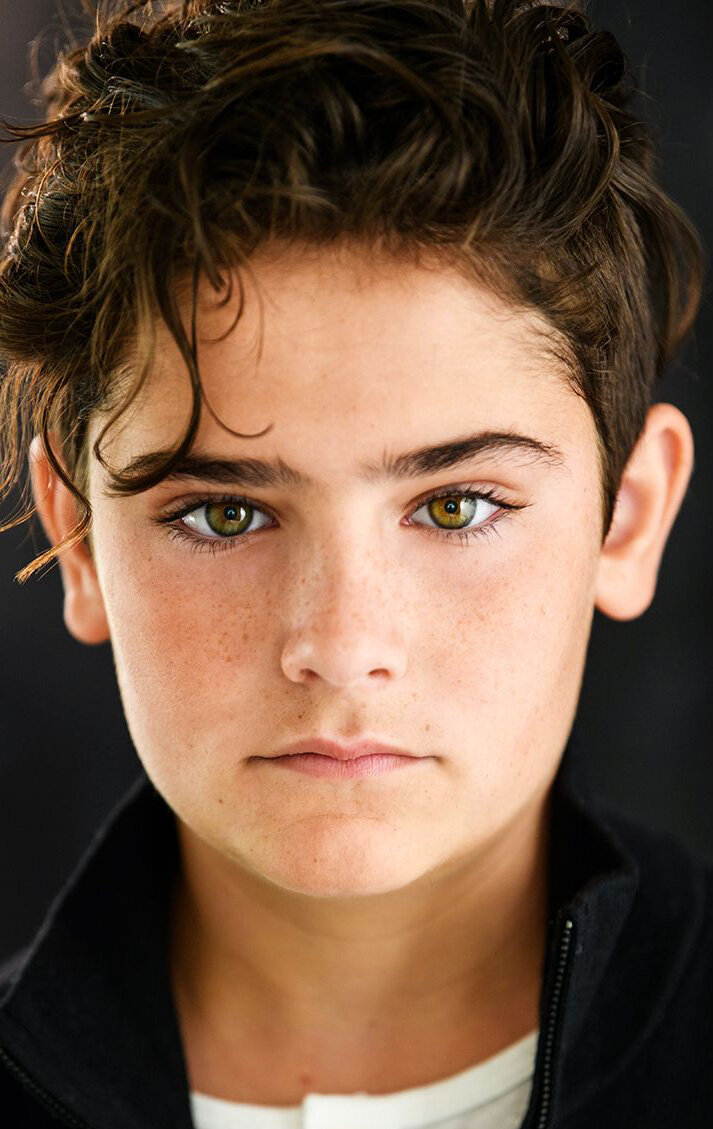 фото Эзра Джеймс Лерарио