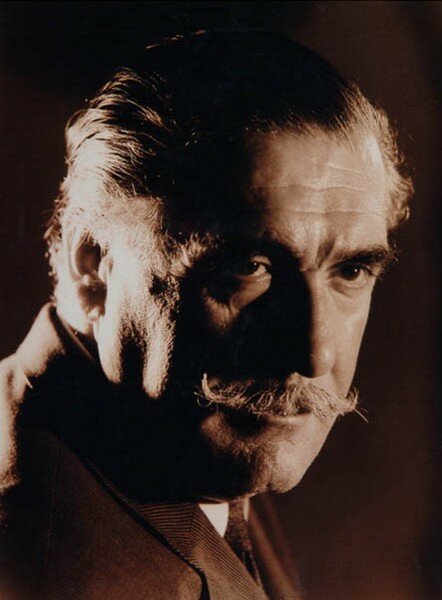 фото Хулуси Кентмен