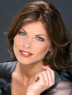 фото Стефани Суинни