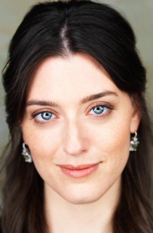 фото Долли Льюис