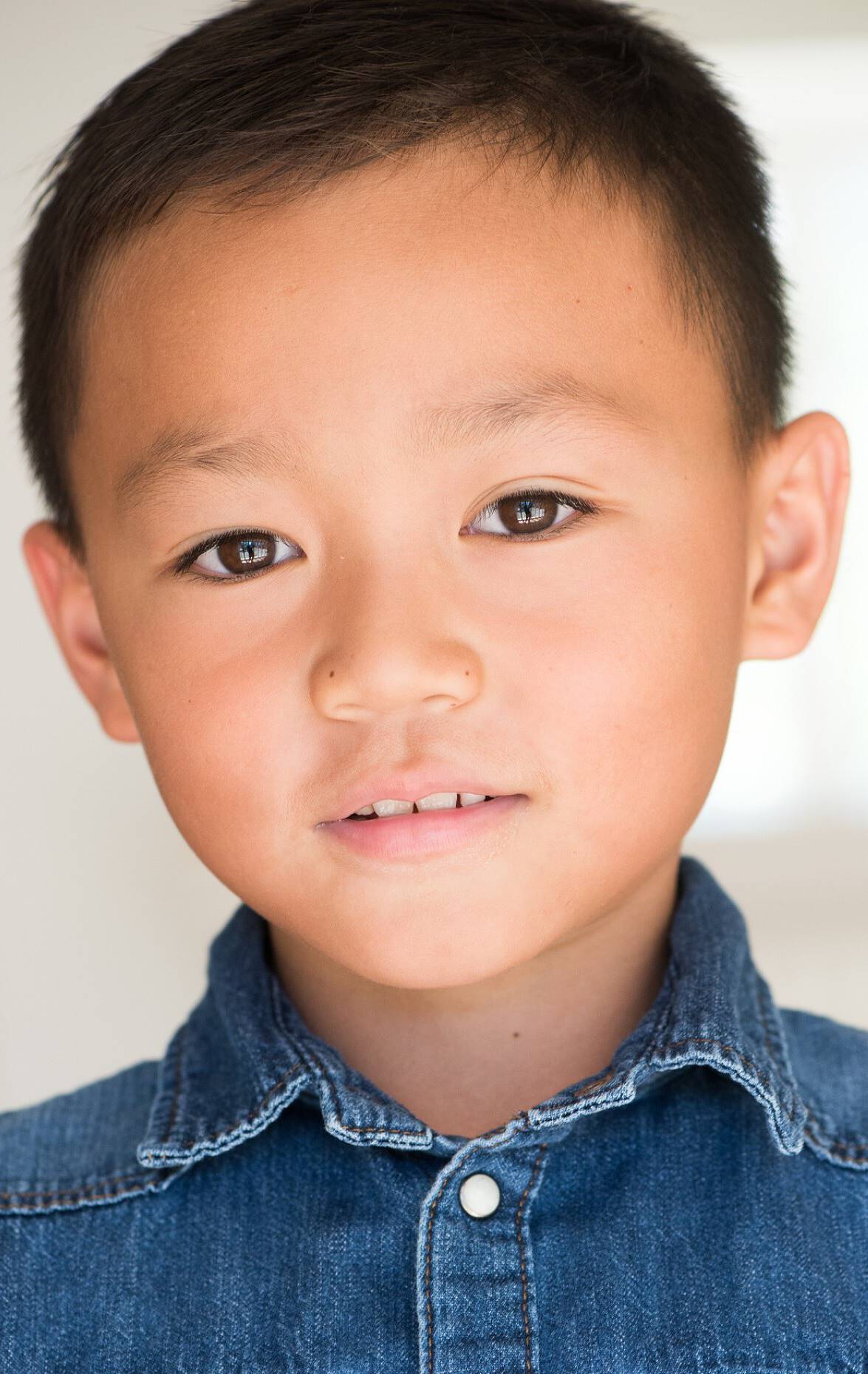 фото Айзек Ван