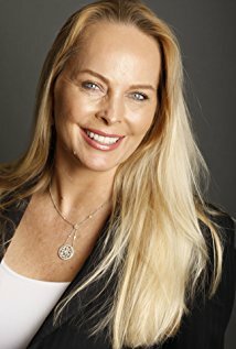 фото Синди Бонд