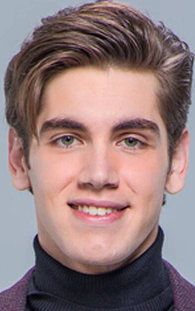 фото Эмре Бей