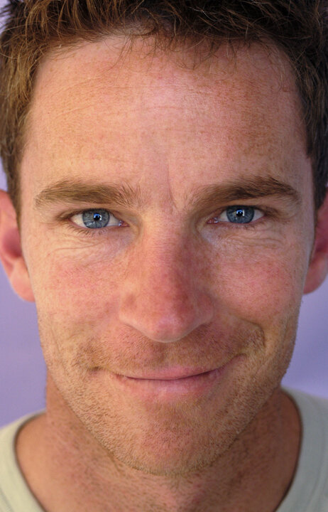 фото Бретт Стюарт