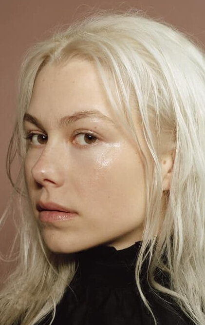 фото Фиби Бриджерс