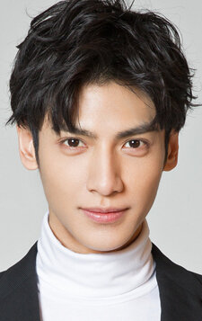 фото Лео Ло