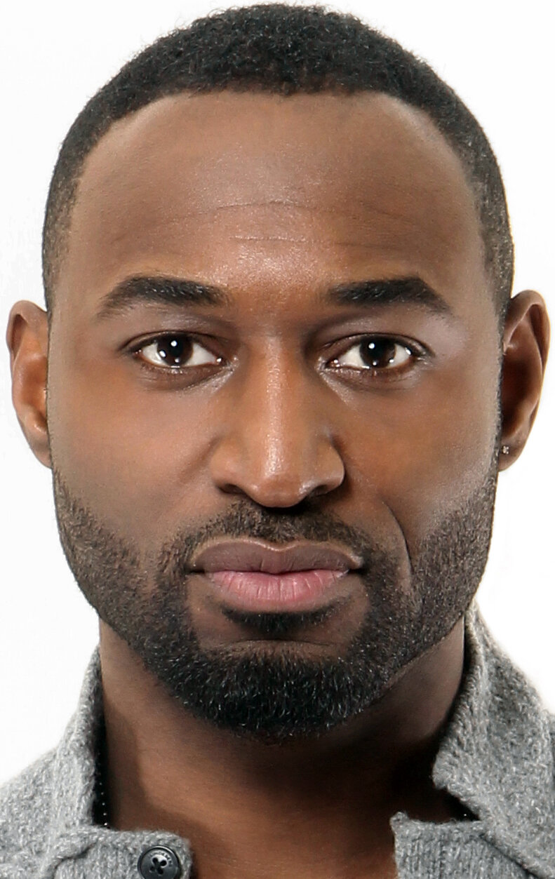 фото Адриан Холмс