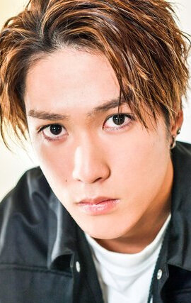 фото Ицуки Фудзивара