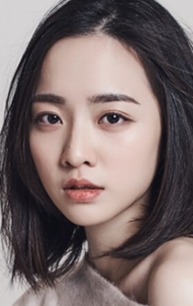 фото Пэ Юн-гён