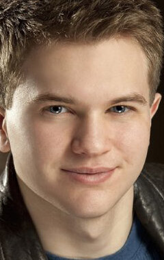 фото Брэндон Хэннан